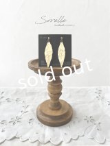 sorelle／真鍮のピアス・リーフ