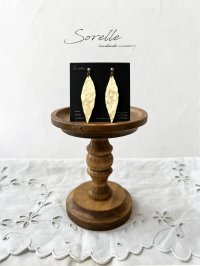 sorelle／真鍮のピアス・リーフ