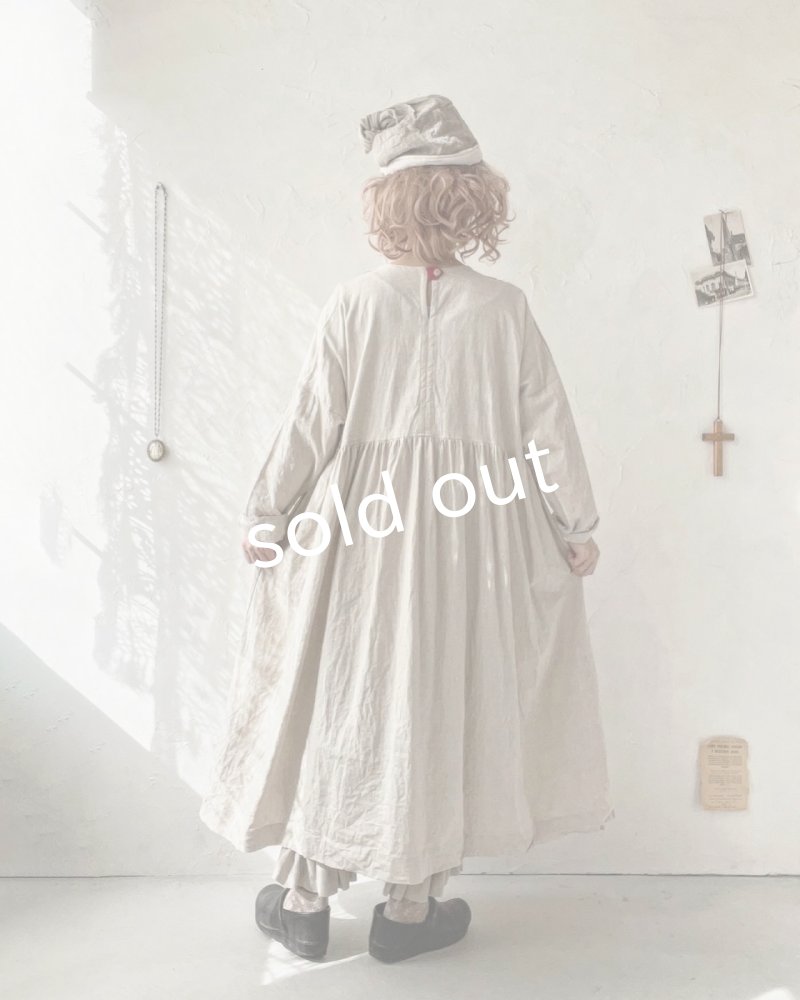 画像9: MARCHE' DE SOEUR/ターシャのワンピース・生成り (9)
