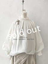 nous rendent heureux／シャーリングブラウス・オフ