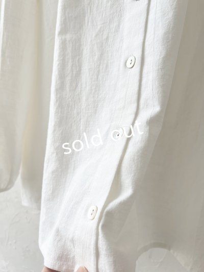 画像4: sloe／フリル襟のパフ袖ブラウス・オフホワイト