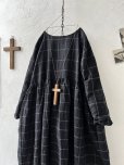 画像4: 08mab/ギャザーワンピース・黒ウインドウペン