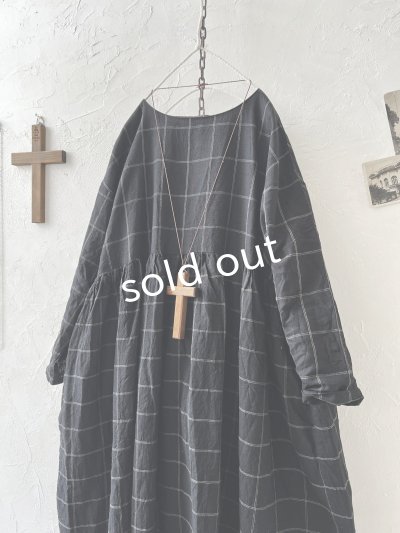 画像4: 08mab/ギャザーワンピース・黒ウインドウペン