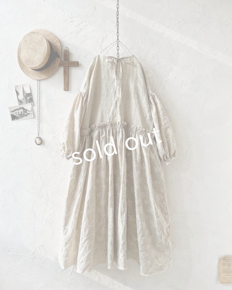 画像11: MARCHE' DE SOEUR／ブルターニュのワンピース・ミルク×生成り刺繍 (11)