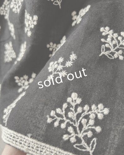 画像8: MARCHE' DE SOEUR／ブルターニュのワンピース・ココアベージュ×黒刺繍