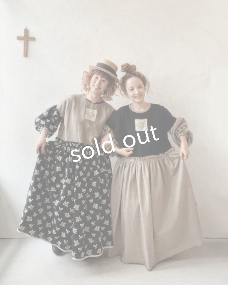 画像13: MARCHE' DE SOEUR／ブルターニュのワンピース・ココアベージュ×黒刺繍 (13)