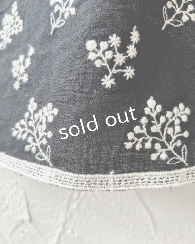 画像6: MARCHE' DE SOEUR／ブルターニュのワンピース・ココアベージュ×黒刺繍