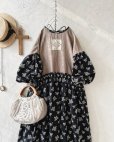 画像2: MARCHE' DE SOEUR／ブルターニュのワンピース・ココアベージュ×黒刺繍 (2)