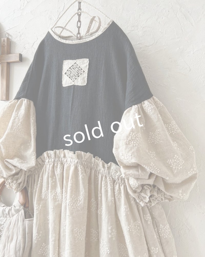 画像3: MARCHE' DE SOEUR／ブルターニュのワンピース・黒×生成り刺繍 (3)