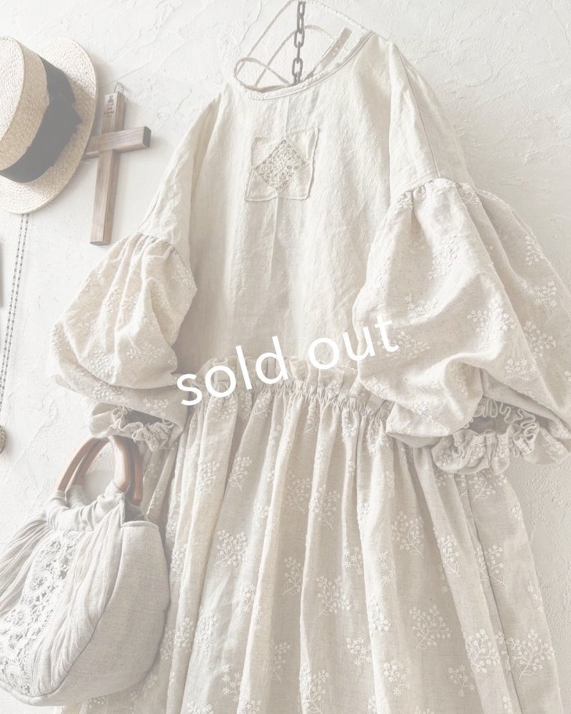 画像2: MARCHE' DE SOEUR／ブルターニュのワンピース・ミルク×生成り刺繍 (2)