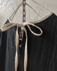 画像13: MARCHE' DE SOEUR／ブルターニュのワンピース・黒×生成り刺繍