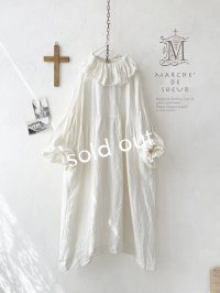 MARCHE' DE SOEUR／ラッフル襟のワンピース・オフ