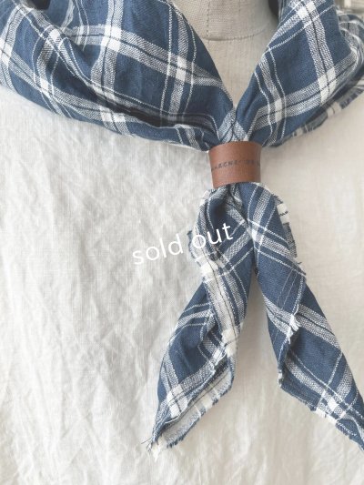画像2: MARCHE' DE SOEUR／革タグ付きストール・ブルーチェック