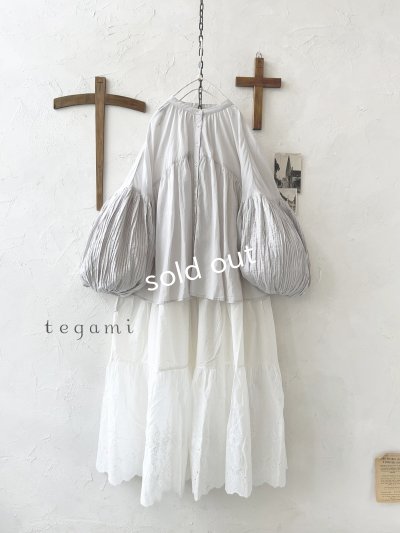 画像1: tegami/ピンタックバルーン袖のブラウス・ライトグレー