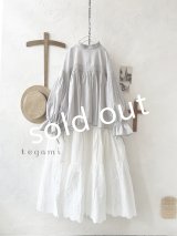 tegami/ピンタックリボンパフ袖のブラウス・ライトグレー