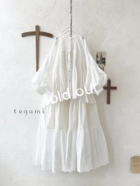 tegami/ドロップピンタックのカフスブラウス・オフ