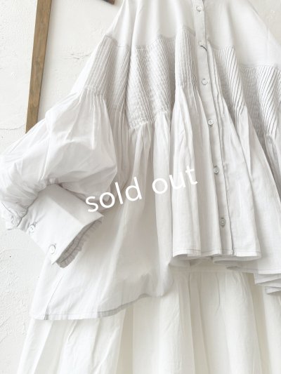 画像4: tegami/ドロップピンタックのカフスブラウス・ライトグレー
