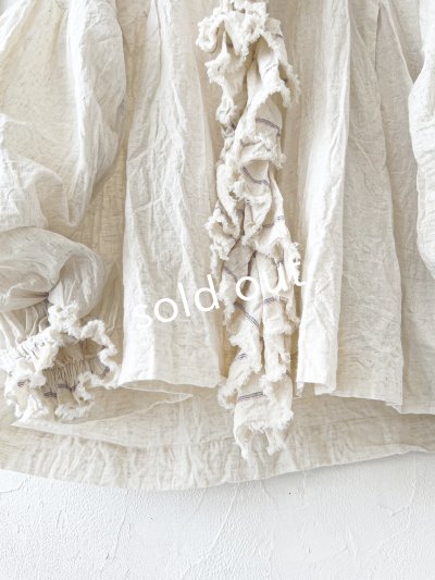 画像3: MARCHE' DE SOEUR/フローフリルパフ袖ブラウス・アイボリー