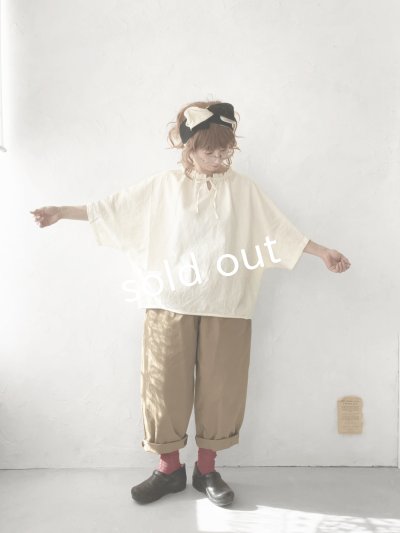 画像9: Bliss Bunch/ドロスト襟の5分袖ブラウス・アイボリー