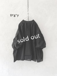Dgy/ふんわり袖のジョーゼットブラウス・黒