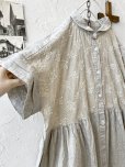 画像6: ubasoku/0957 かすみそう刺繍の丸衿ワンピース・ナチュラル