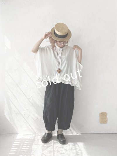 画像9: ubasoku/0928 裾フリルのドルマンブラウス・オフ