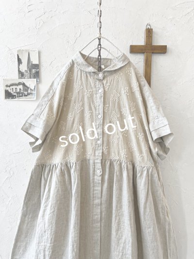 画像2: ubasoku/0957 かすみそう刺繍の丸衿ワンピース・ナチュラル