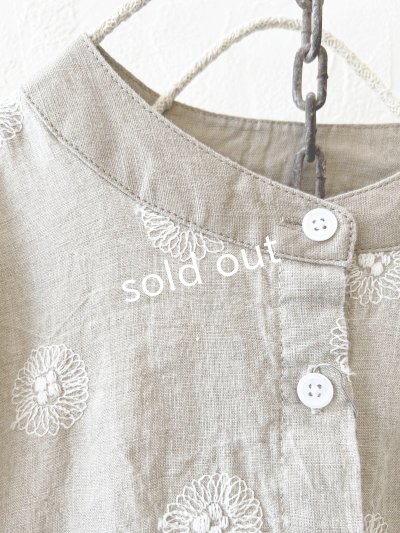 画像4: 【30%OFF SALE】ubasoku/0931 ガーベラ刺繍のギャザープルオーバー・ベージュ