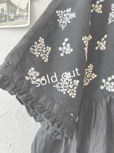 画像4: ubasoku/0932 かすみそう刺繍のギャザープルオーバー・黒