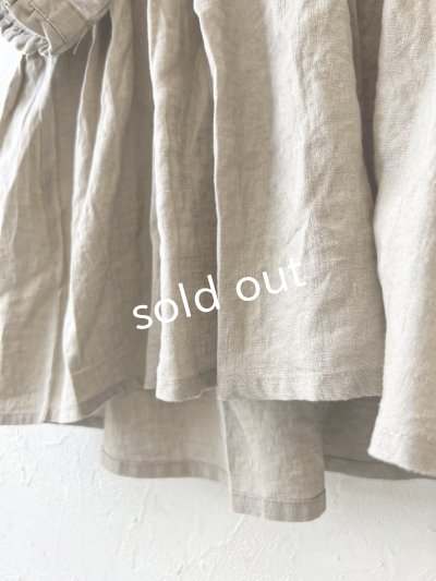 画像7: 【30%OFF SALE】ubasoku/0931 ガーベラ刺繍のギャザープルオーバー・ベージュ