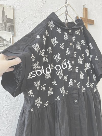 画像4: ubasoku/0957 かすみそう刺繍の丸衿ワンピース・黒