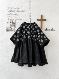 ubasoku/0932 かすみそう刺繍のギャザープルオーバー・黒