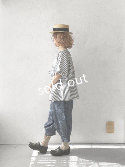 画像10: ubasoku/0920 ラウンドフリル半袖ブラウス・ブラックストライプ