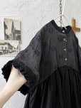 画像3: ubasoku/0953 ガーベラ刺繍のギャザーワンピース・黒