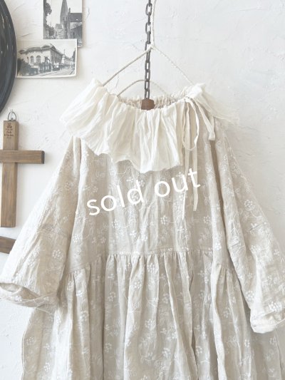 画像2: MARCHE' DE SOEUR／大きなラッフル襟のチュニック・野花ししゅうにミルク襟