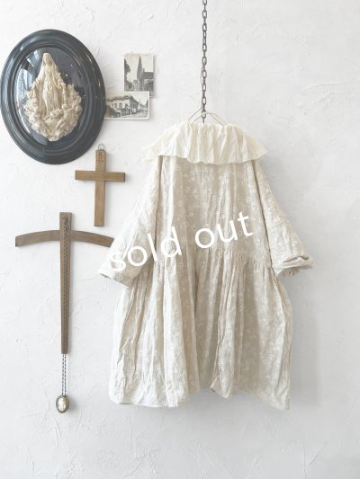 画像9: MARCHE' DE SOEUR／大きなラッフル襟のチュニック・野花ししゅうにミルク襟