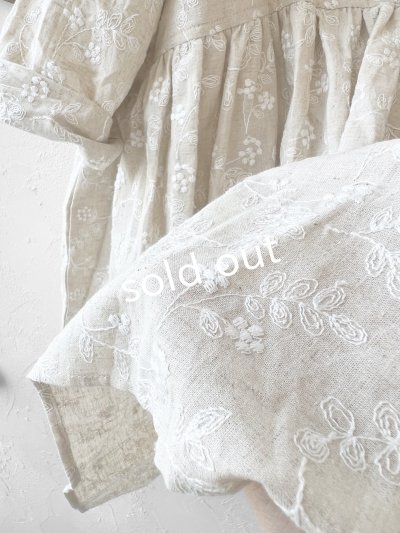 画像8: MARCHE' DE SOEUR／大きなラッフル襟のチュニック・野花ししゅうにミルク襟