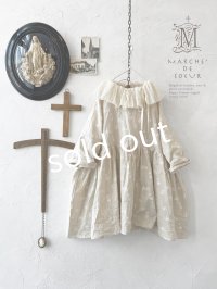 MARCHE' DE SOEUR／大きなラッフル襟のチュニック・木の実ししゅうにミルク襟