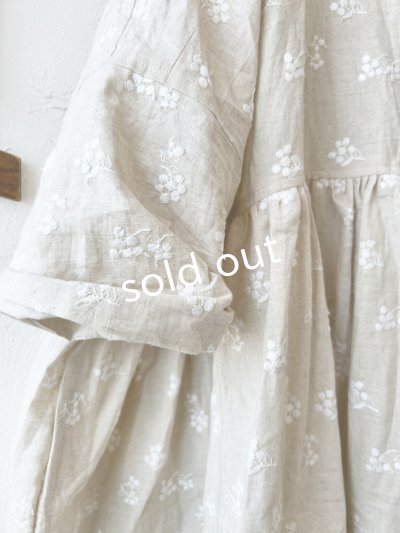 画像7: MARCHE' DE SOEUR／大きなラッフル襟のチュニック・木の実ししゅうにミルク襟