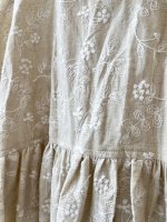 画像5: MARCHE' DE SOEUR／大きなラッフル襟のチュニック・野花ししゅうにミルク襟 (5)