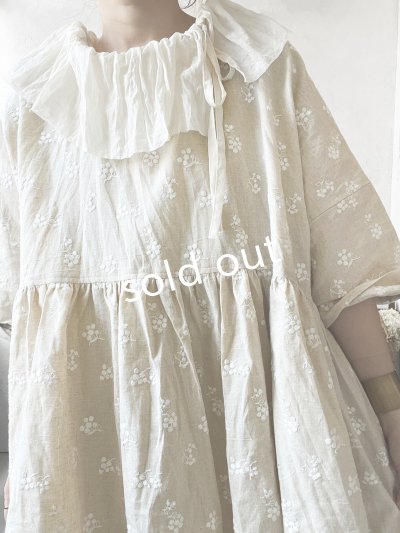 画像14: MARCHE' DE SOEUR／大きなラッフル襟のチュニック・野花ししゅうにミルク襟