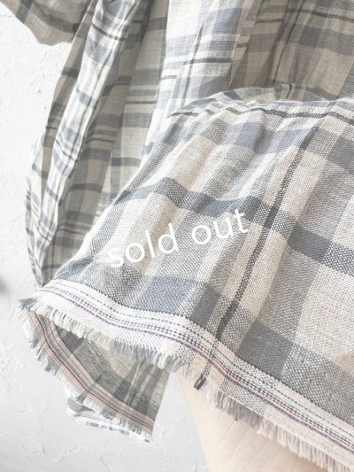 画像9: MARCHE' DE SOEUR／大きなラッフル襟のチュニック・先染チェックに黒ガーゼ襟
