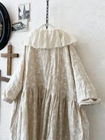 画像10: MARCHE' DE SOEUR／大きなラッフル襟のチュニック・野花ししゅうにミルク襟 (10)