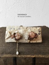 toromeco／”tsubuto” スフレスパンコールのイヤリング ・ピンクブラウン