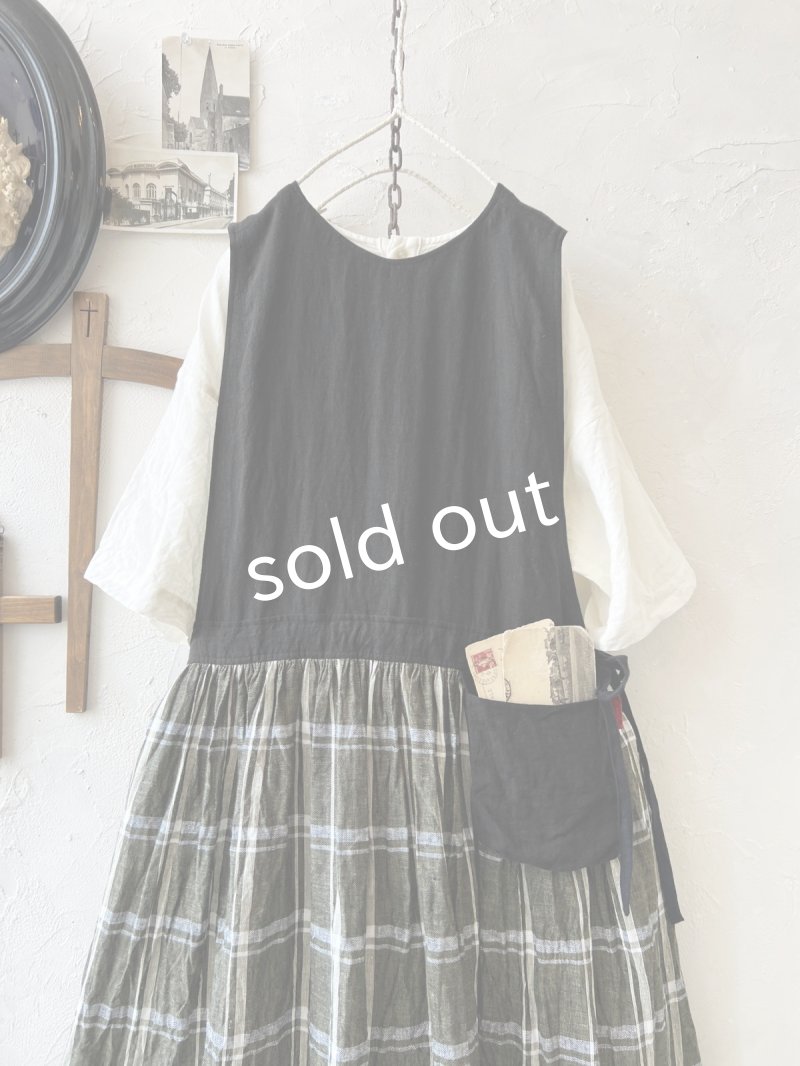 画像2: MARCHE' DE SOEUR／バッククロスワンピース・黒×グリーンチェック (2)