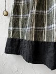 画像7: MARCHE' DE SOEUR／バッククロスワンピース・黒×グリーンチェック (7)