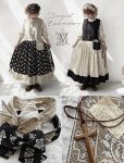 画像1: MARCHE' DE SOEUR／ブーケ刺繍エプロンドレス３点セット【抽選販売】 (1)