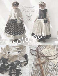 MARCHE' DE SOEUR／ブーケ刺繍エプロンドレス３点セット【抽選販売】