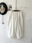 画像1: seasew.／501 キャンバス後切替コクーンパンツ・オフ (1)