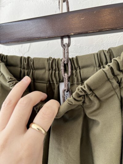 画像4: seasew.／702 タックスカート・カーキ